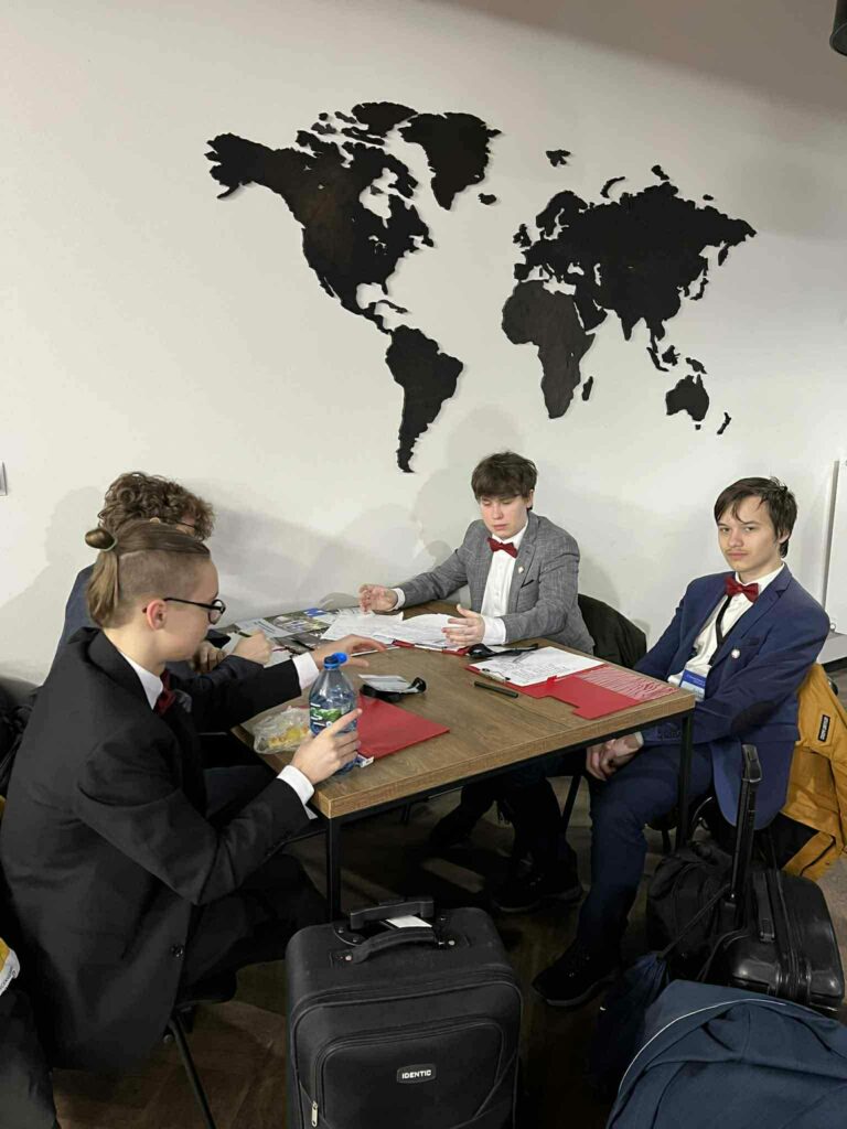 270d13ce-949b-41c0-8c43-c21300a03057