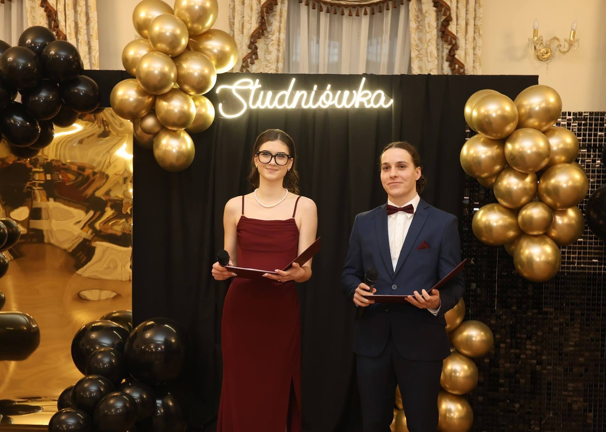 Read more about the article Studniówka 2026