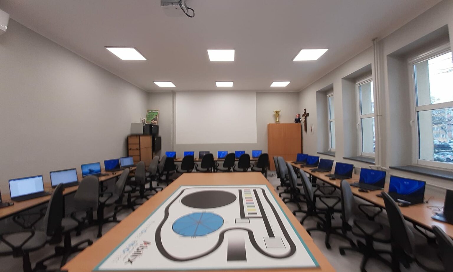 8d6da660-e608-41a0-a8bb-14d407e164d3