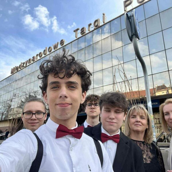 37226494-b360-4bdf-925d-3411edd5a6ef