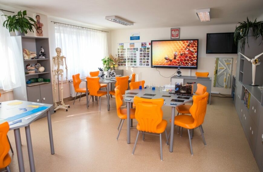 Projekt „EKO-ŚWIADOMI” – rozwój bazy dydaktycznej do edukacji ekologicznej w zakresie ochrony wód i klimatu w Liceum Ogólnokształcącym w Złotowie im. Marii Skłodowskiej-Curie